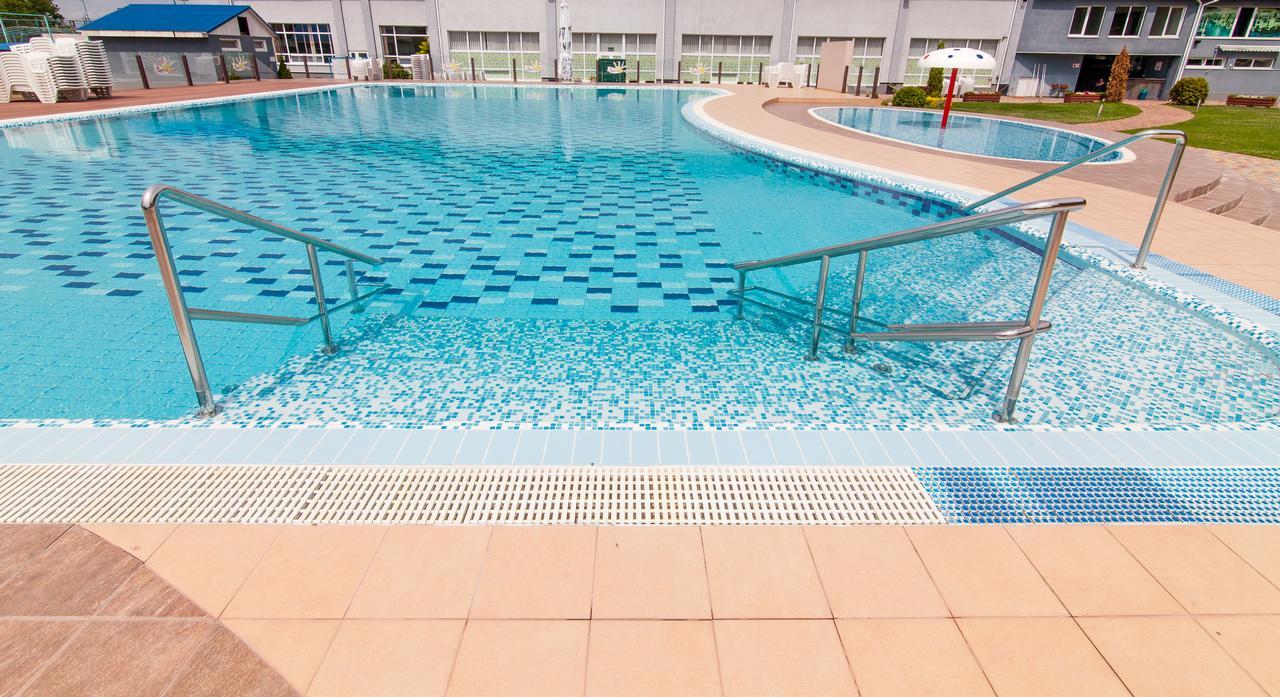 Zinedine Sport-Hotel Uschhorod Exterior foto