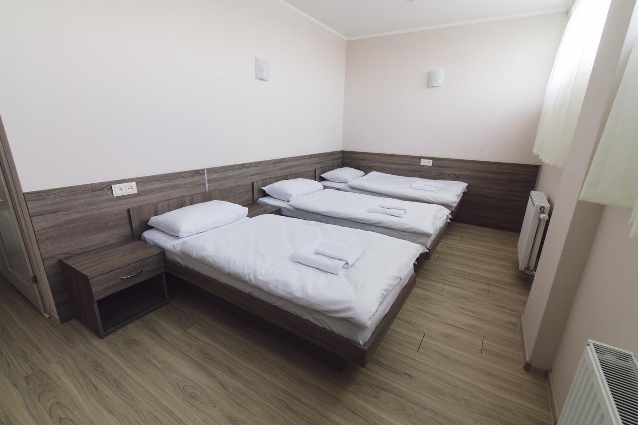 Zinedine Sport-Hotel Uschhorod Zimmer foto